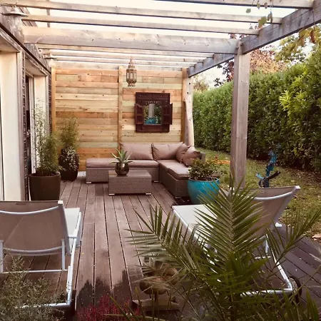 Avec Piscine Privee Interieure * Периньи